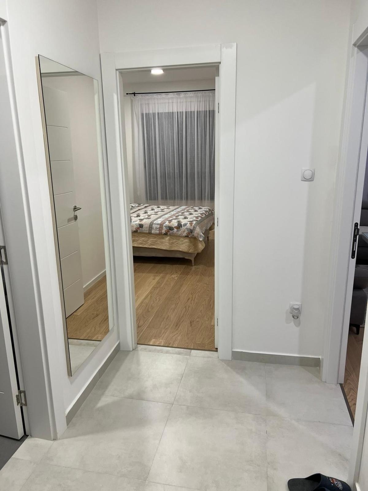 Marija Apartma *
